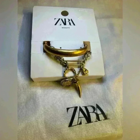 🔥🔥zara charm bracelet - Picture 1 of 8